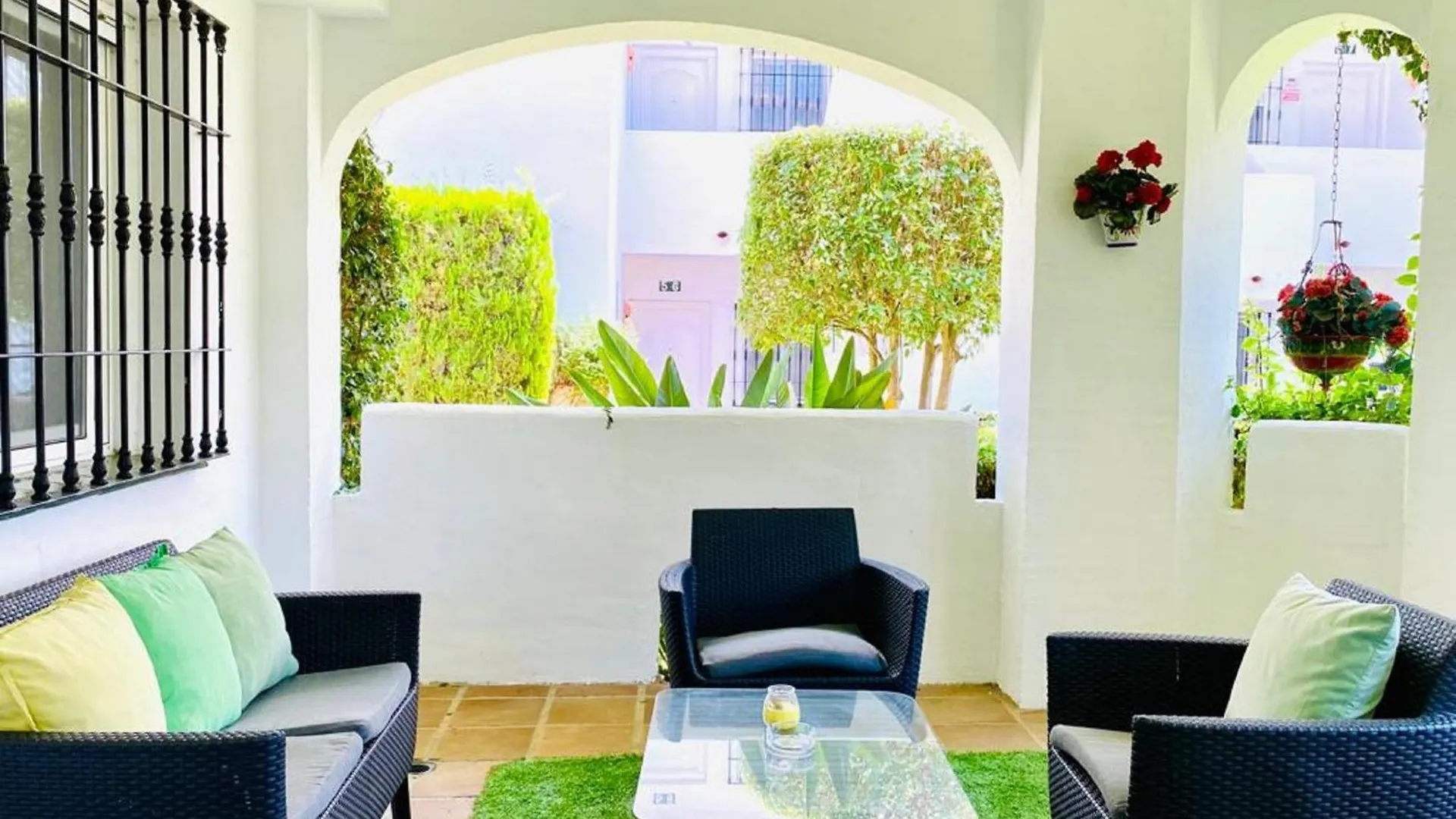 Apartment Los Naranjos Close To Puerto Banus Marbella