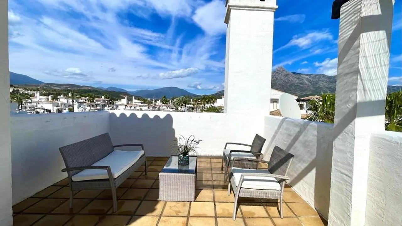アパート Los Naranjos Close To Puerto Banus マルベーリャ