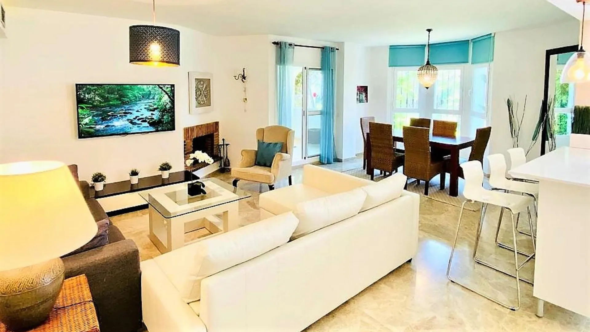 Los Naranjos Close To Puerto Banus マルベーリャ 0*,