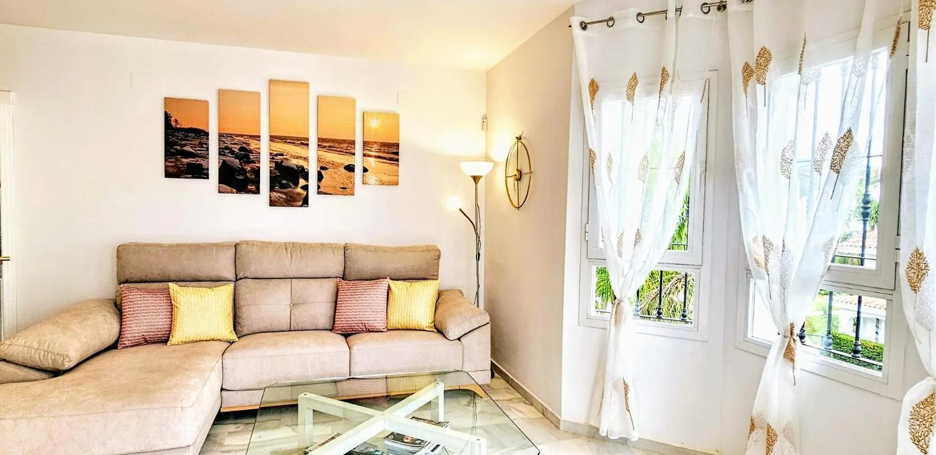 Los Naranjos Close To Puerto Banus マルベーリャ アパート