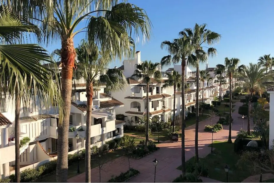 Los Naranjos Close To Puerto Banus マルベーリャ スペイン