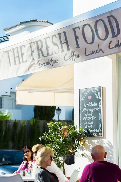 Los Naranjos Close To Puerto Banus マルベーリャ